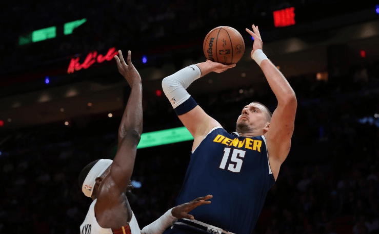 亚特兰大门将卡内塞基